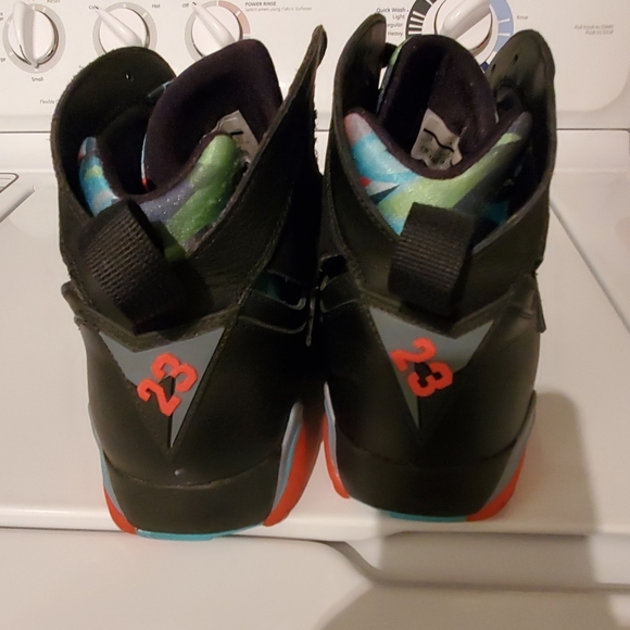 Jordan 7 Black and Multicolor Sneakers - Picture 4 of 6
